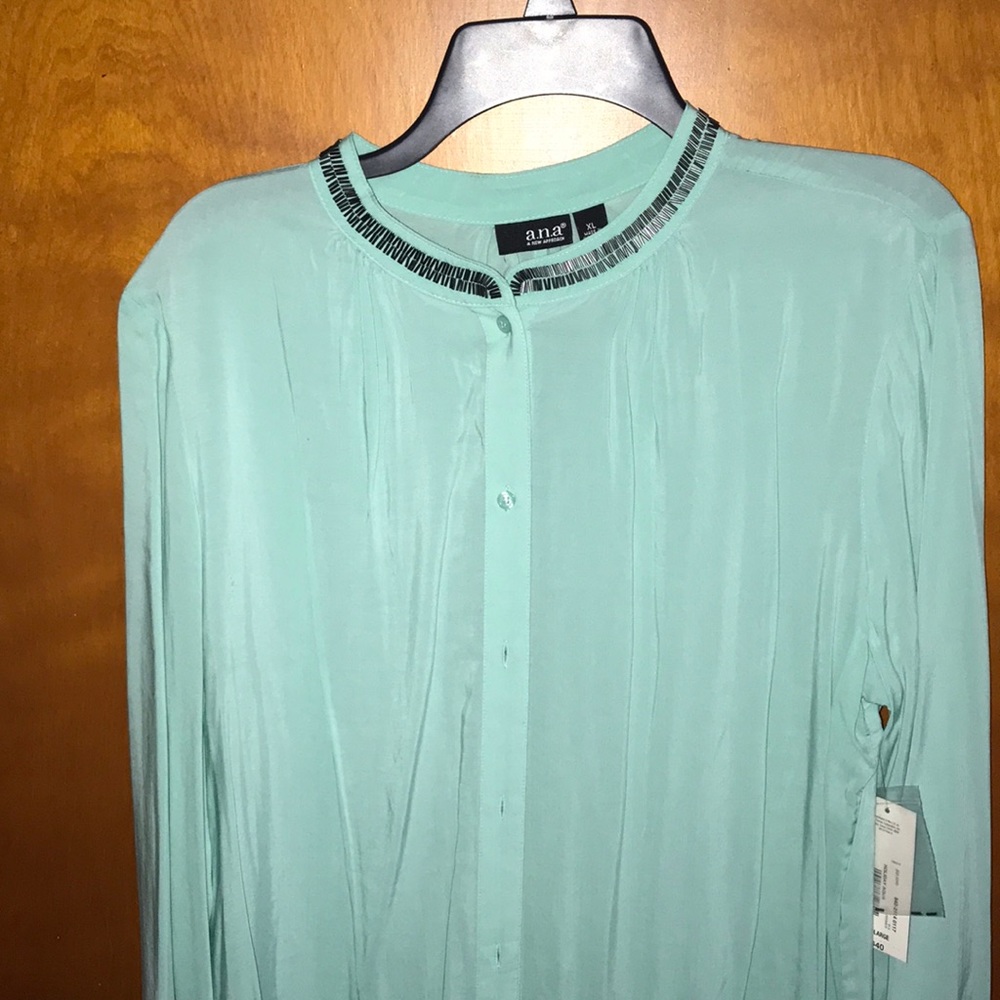 NWT mint green blouse